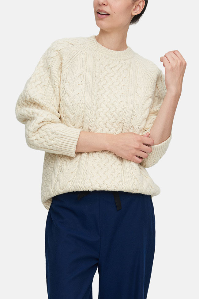 Bare Knitwear Porteau Cable Crew in Ecru