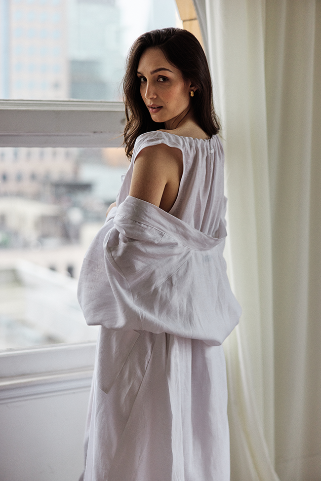 Set - Robe & Long Sleeveless Nightie<br>in White Linen