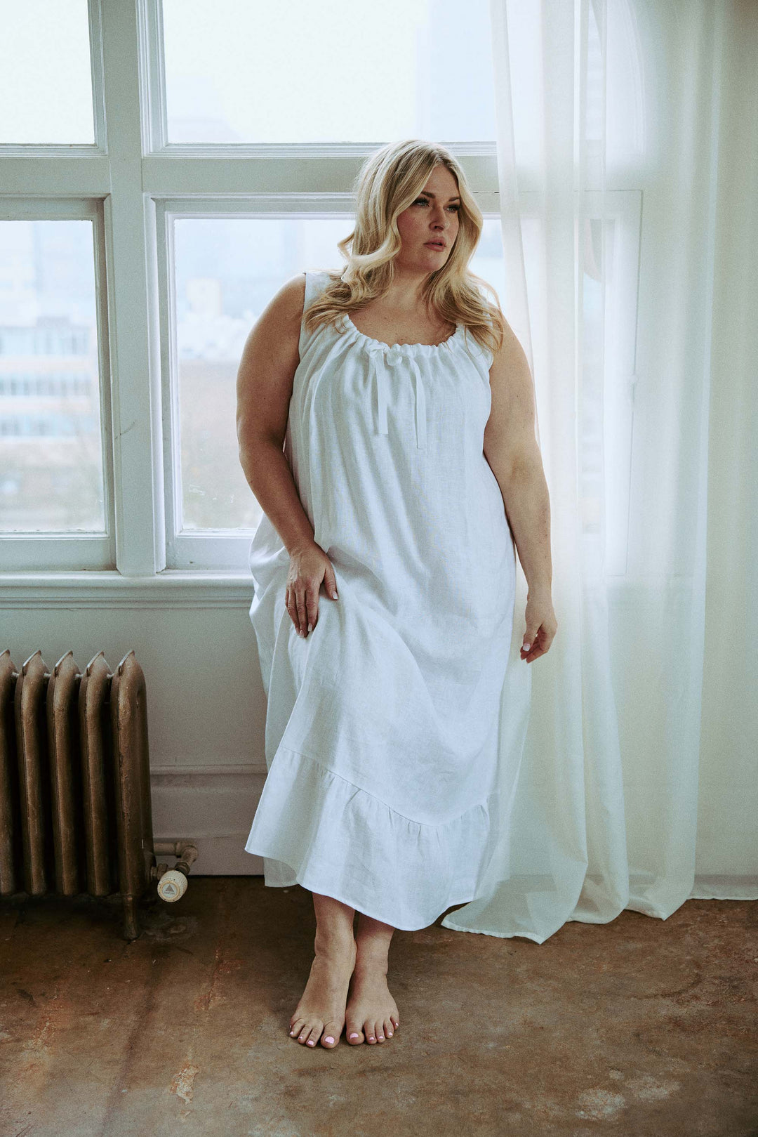 Long Sleeveless Nightie<br>in White Linen