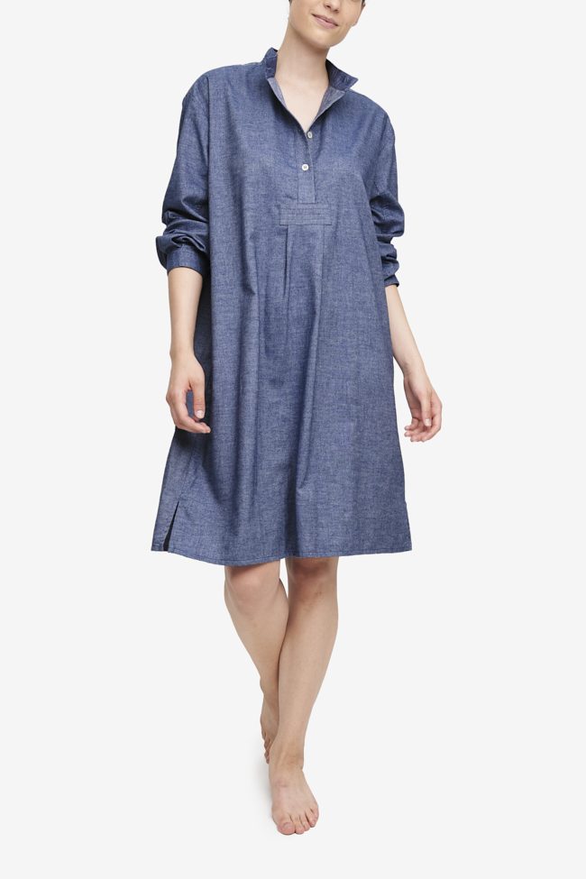 Long loungewear chemise with long sleeves. Made in a high-quality navy blue, 100% cotton flannel.