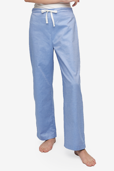 The Lounge Pant by The Sleep Shirt has a drawstring front waist and a elastic back waist to ensure the best fit possible. Made from a long-lasting and comfortable blue oxford shirting. 