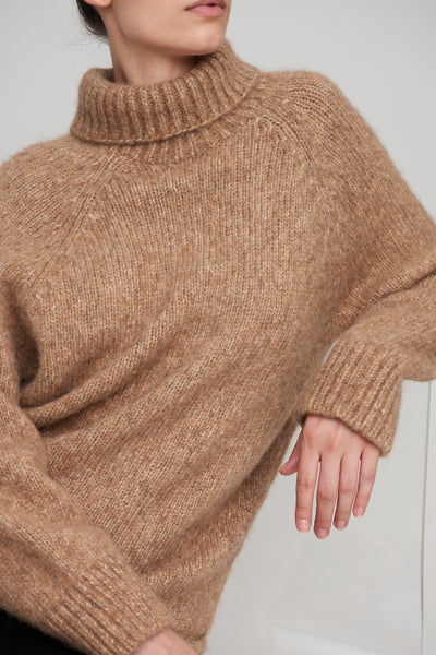 The Seasonless Collection – Bare Knitwear