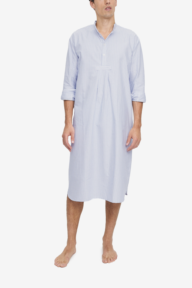 Men's traditional nightshirt, long sleeves and three quarter placket. Falls below the knee with a curved hem. Made in our best-selling blue and white striped oxford cotton.