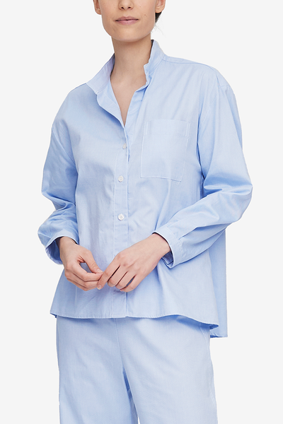 A comfortable and long lasting button down pyjama top with long sleeves and abreast pocket. A lightweight blue royal oxford cotton that will wash and wear for years.