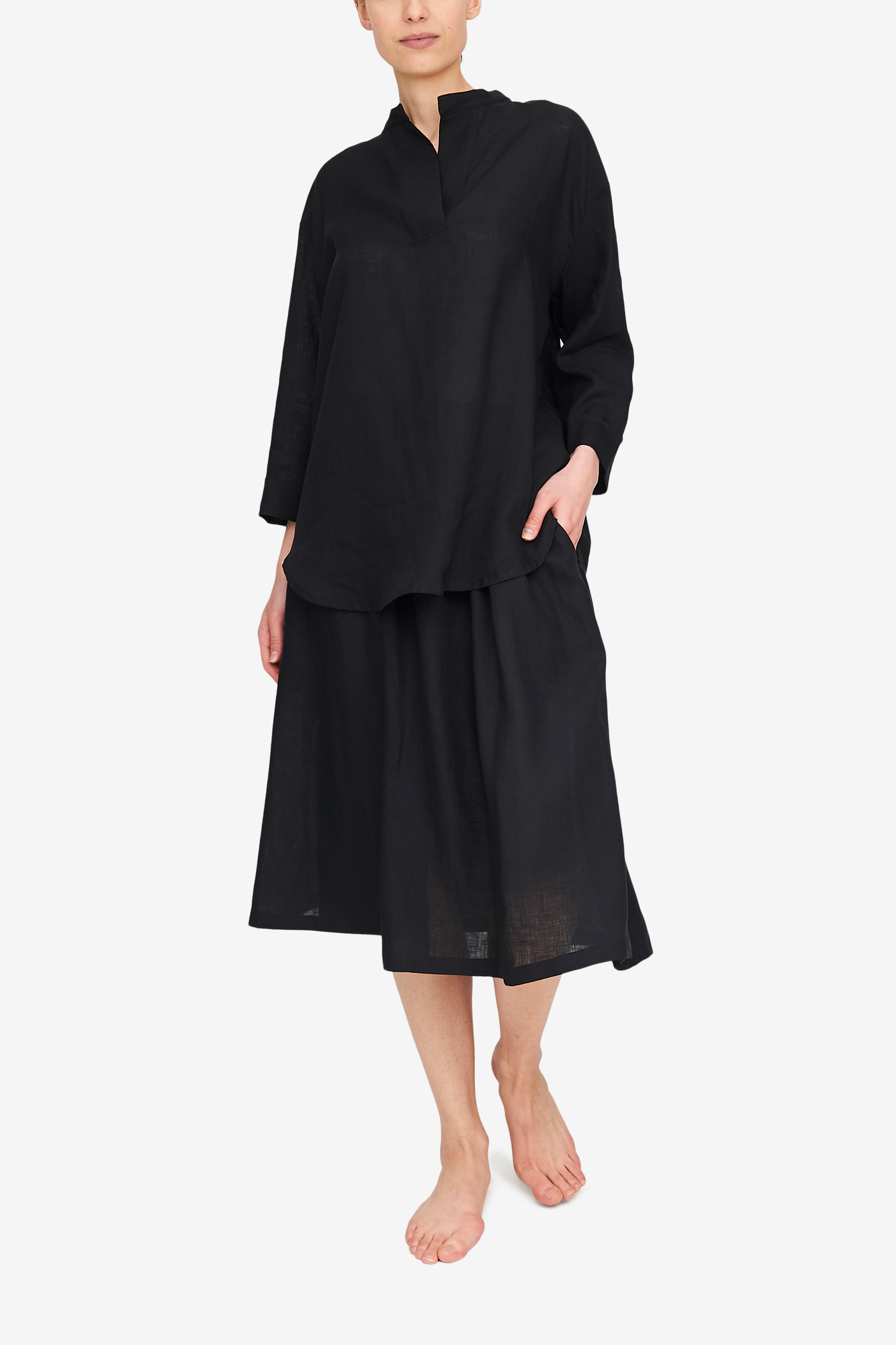 Slip On Top Black Linen