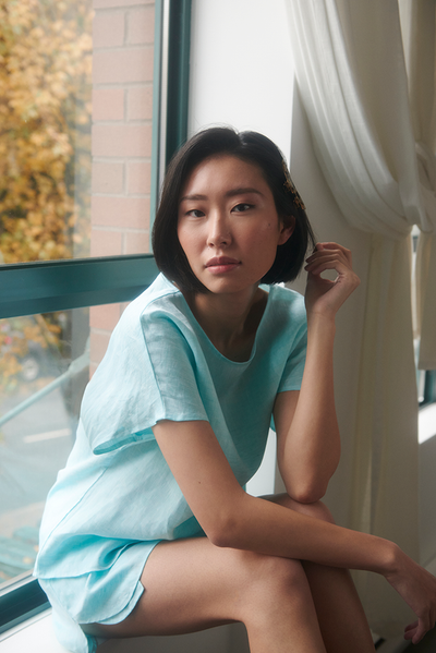 Set - Woven T-shirt and Curved Hem Short Turquoise Linen
